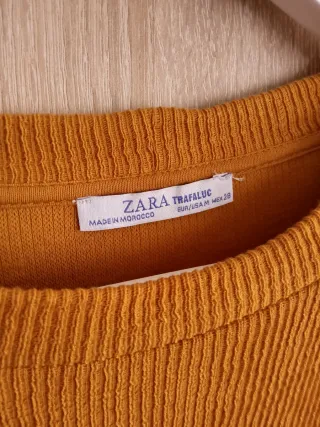 (M) Vestido corto de manga larga de Zara