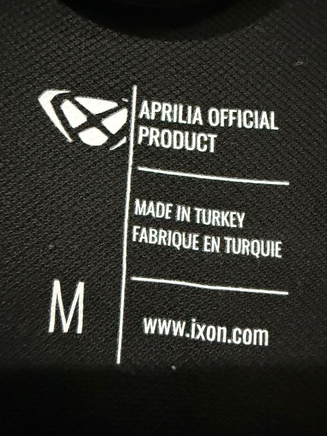 Camiseta Aprilia Racing Team 2024 Negra y Roja