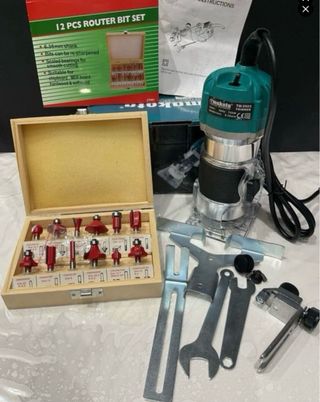 Fresatrice Makota 750W + 12 punte