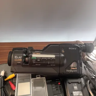 Câmera Sony CCD-F555E Video 8
