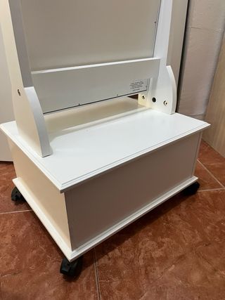 Joyero con ruedas y LED