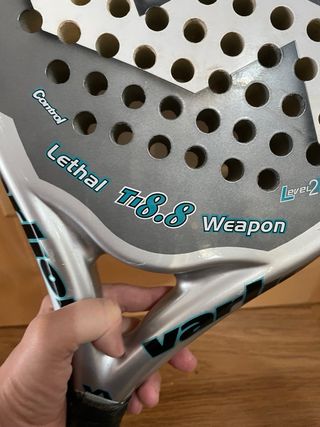 Pala de pádel Varlion Lethal T.8.8 Weapon con fund
