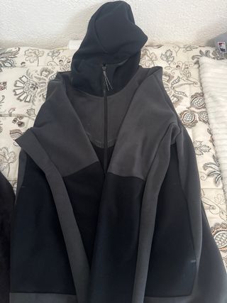 Sudadera Nike Tech Gris y Negra