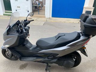 Suzuki Burgman 400 c.c ABS