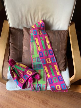 Gorro y bufanda multicolor