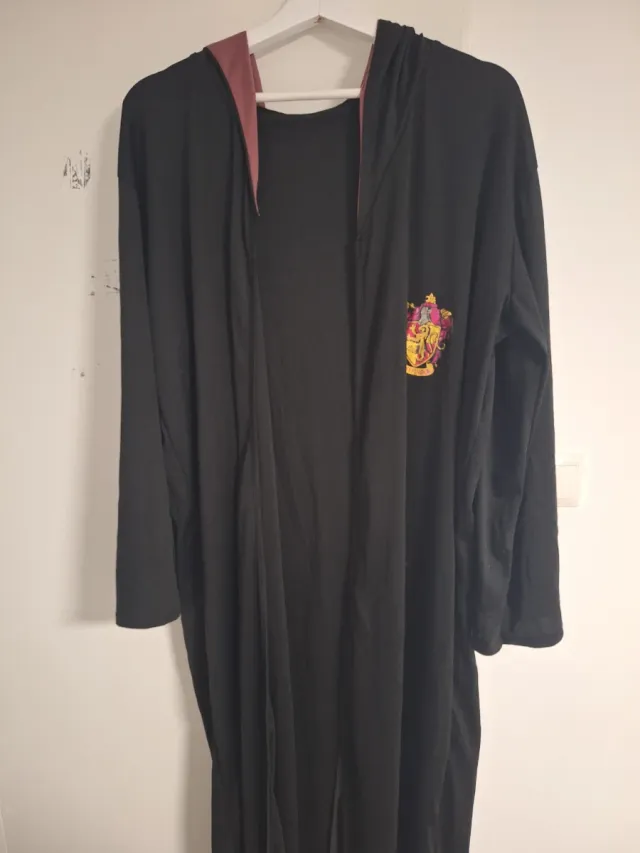 Capa Negra Harry Potter