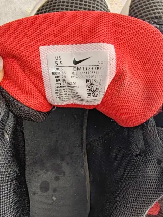 Zapatillas Nike Lebron Negras/Rojas Talla 38