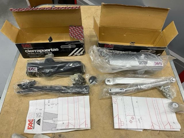 Cerraduras de embutir FAC y Cierrapuertas FAC