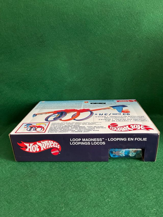 Hot Wheels Ultra Hots 