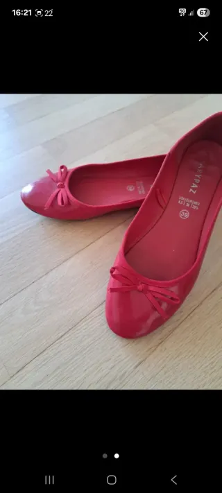 Bailarinas rojas acharoladas