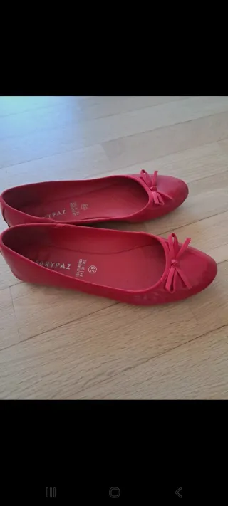 Bailarinas rojas acharoladas