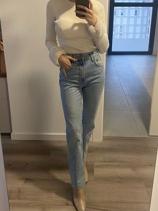 Pantalón vaquero claro talla 32 Zara. Talla grande