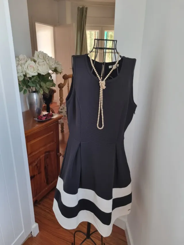 Abito bianco e nero taglia M