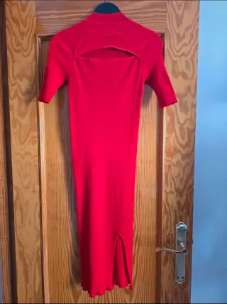 Vestido rojo Zara con abertura