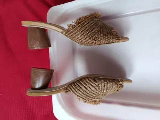 Sandalias Uterqüe Rafia Marrón Talla 39