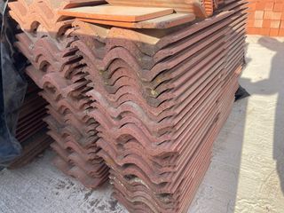 Tejas rojas de hormigón