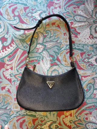 Bolso pequeño Guess original 