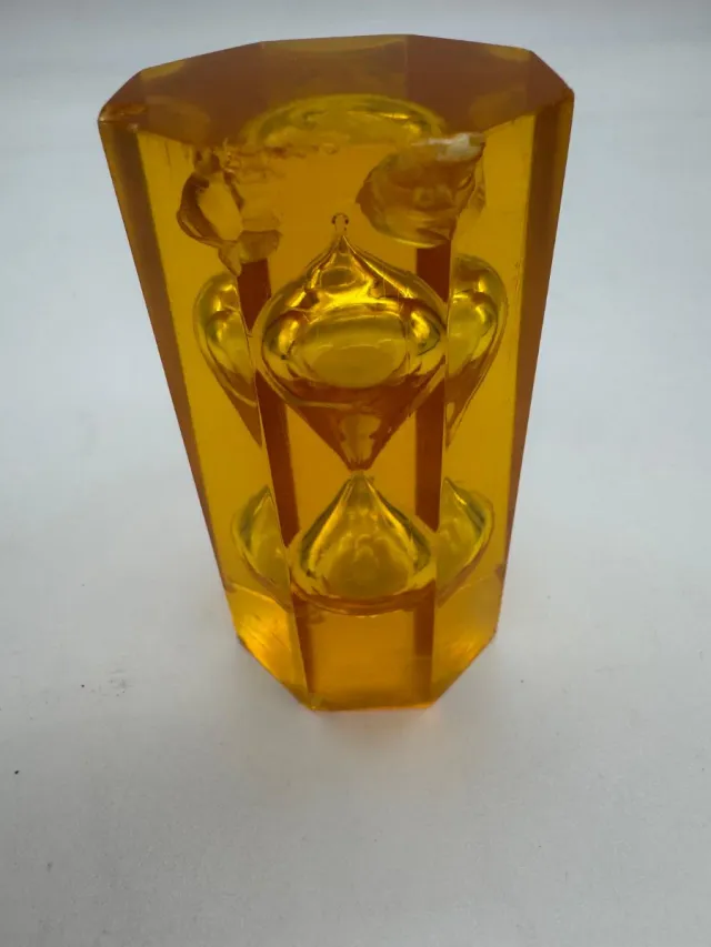 Reloj de arena ámbar