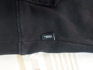 Sudadera Vans niño negra y dorada
Talla M de niño