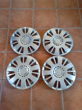 Tapacubos 14 pulgadas (casi nuevos)