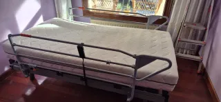 Cama articulada usada 4meses regala almoada edredo