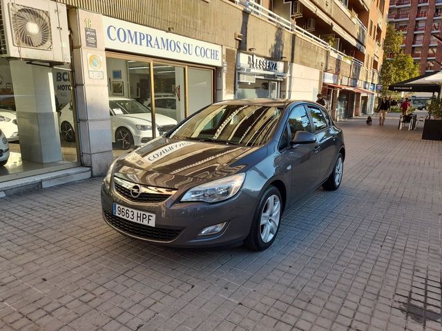Opel Astra 1.6 Selective