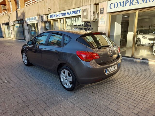 Opel Astra 1.6 Selective