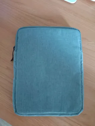 Custodia per tablet da 6,8"