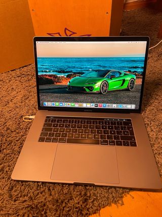 MacBook Pro 15” 2017 Plata