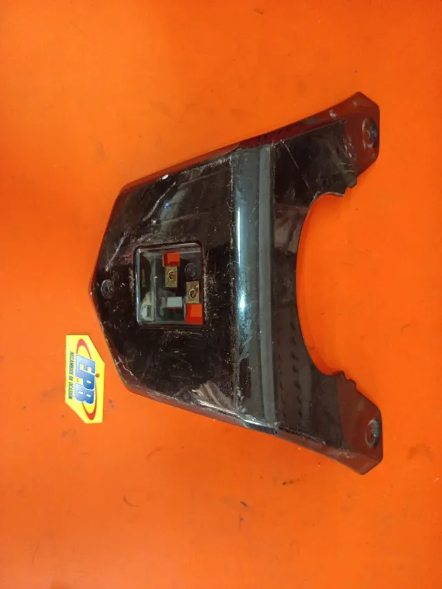 Tapa Bajo Manillar Kymco Superdink 125