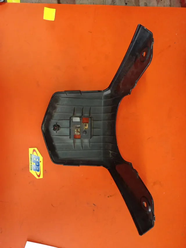Tapa Bajo Manillar Kymco Superdink 125
