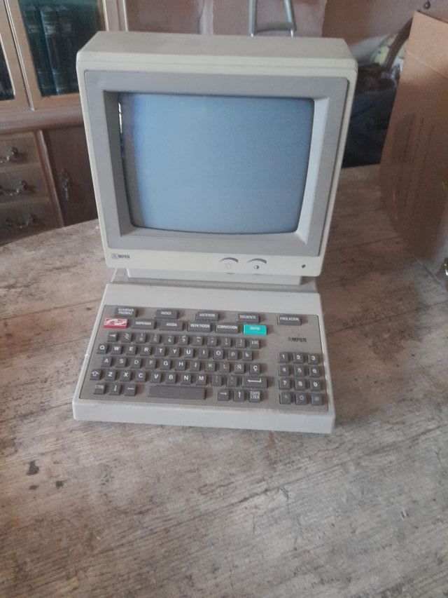 Fax Antiguo con Monitor.  pequeño tamaño