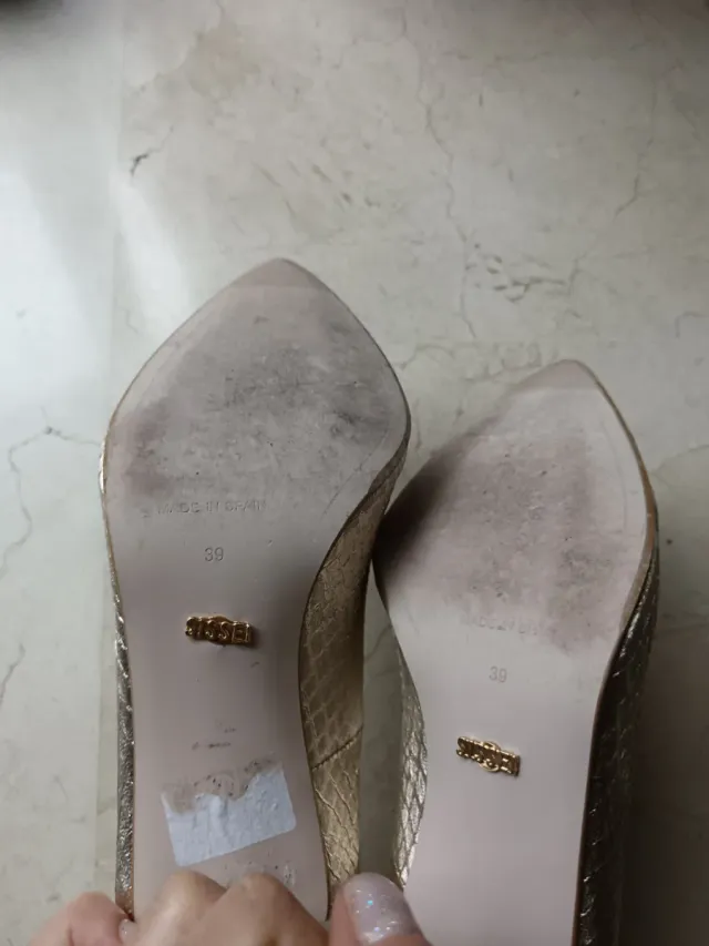 Zapatos de fiesta Sissei dorados