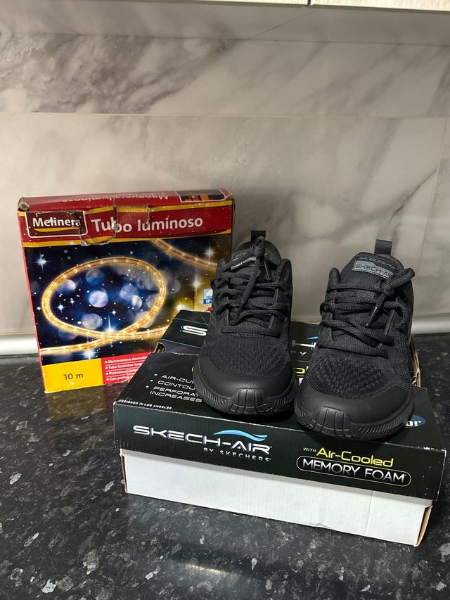 Zapatillas Skechers Skech-Air Negras