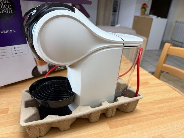 Macchina Caffè Nescafè Genio S