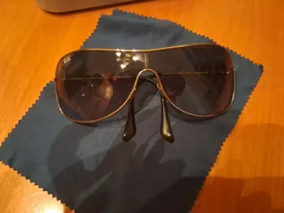 Occhiali da sole Ray-Ban montatura argento