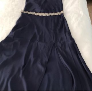 Vestido azul lencero de Zara