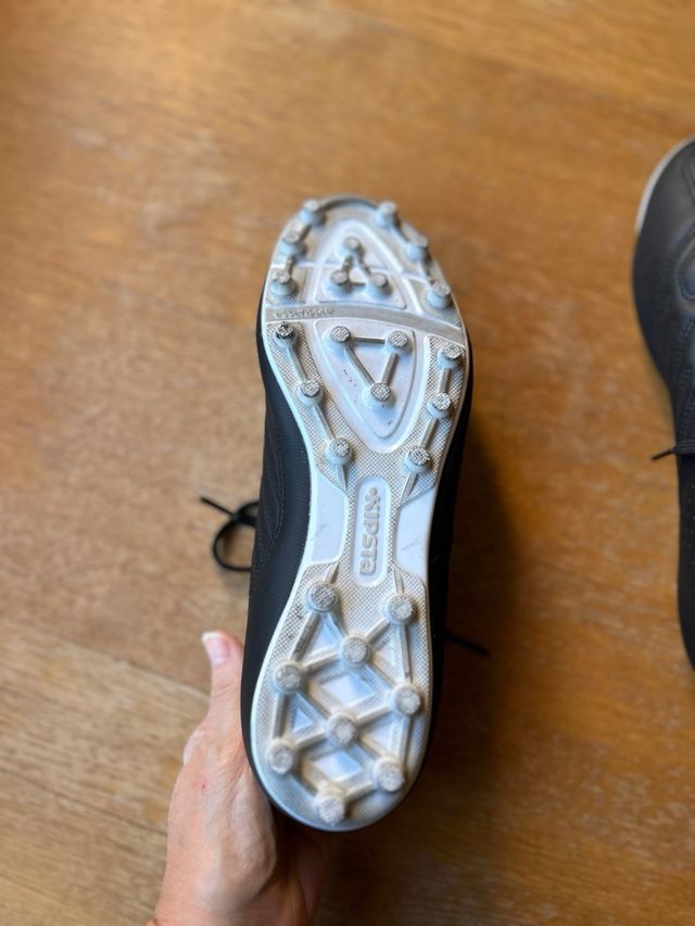 Zapatillas fútbol Kipsta Negras