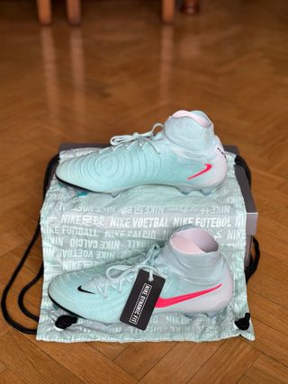 Botas de fútbol Nike Phantom Luna II Elite FG