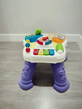 Mesita Parlanchina VTECH 2 en 1 Bebé