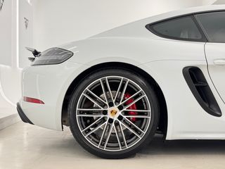 Porsche 718 Cayman GTS 4.0 400cv Manual