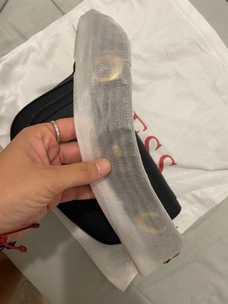 Bolso Guess Negro Dorado Nuevo