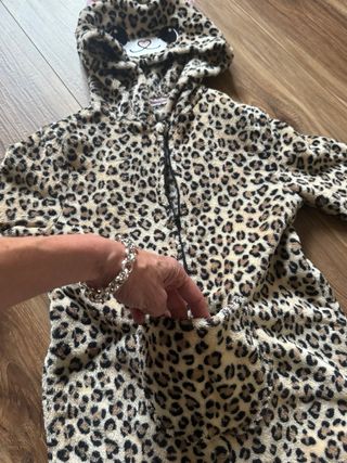 Pijama niña leopardo con capucha