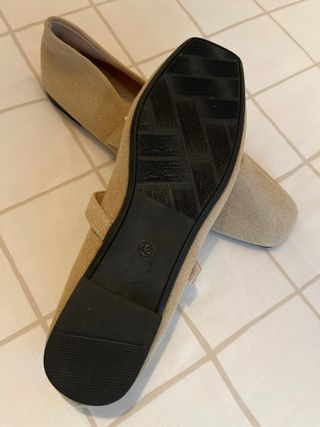 Bailarinas beige talla 42 pero tallan el 41.
