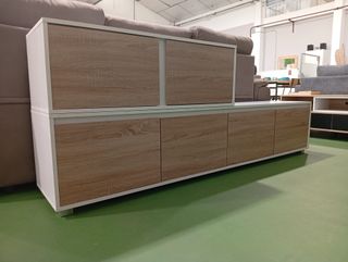 Mesa TV salón moderna madera y blanco