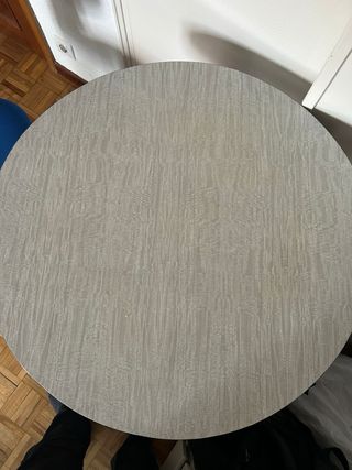 Mesa redonda práctica y moderna