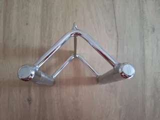 Agarre dorsal cromado. Nunca usado