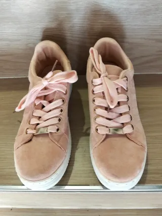 Zapatos de antelina con cordones en rosa talla 38