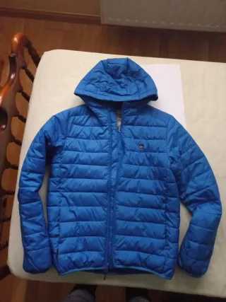 Plumífero Quiksilver Azul talla mediana