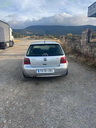 Volkswagen Golf 2003